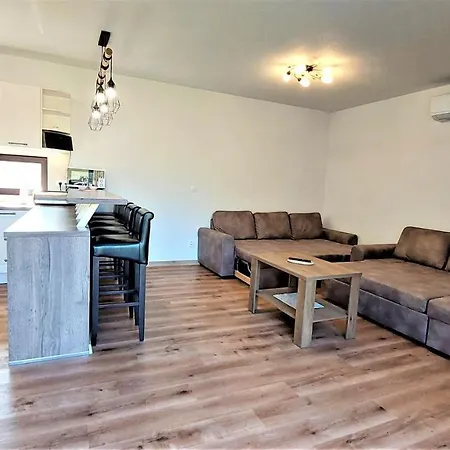 Liptovska Mara بيت للعطل