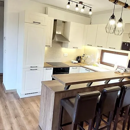 Liptovska Mara بيت للعطل *